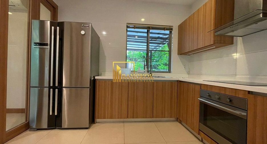 For rent 3 bedrooms house in Khlong Toei, Bangkok