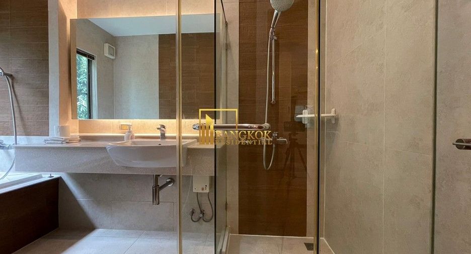 For rent 3 bedrooms house in Khlong Toei, Bangkok