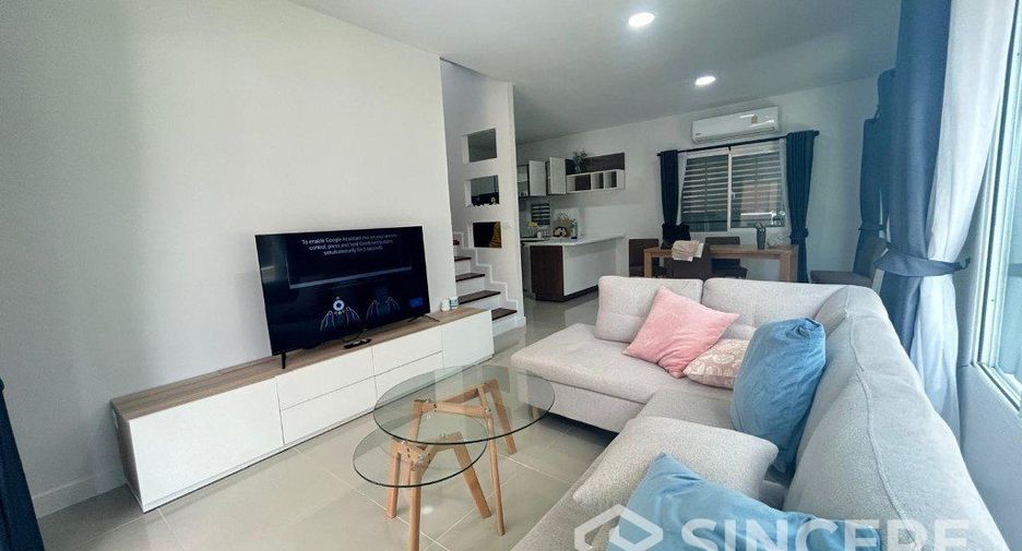 For rent 3 bedrooms house in Mueang Phuket, Phuket