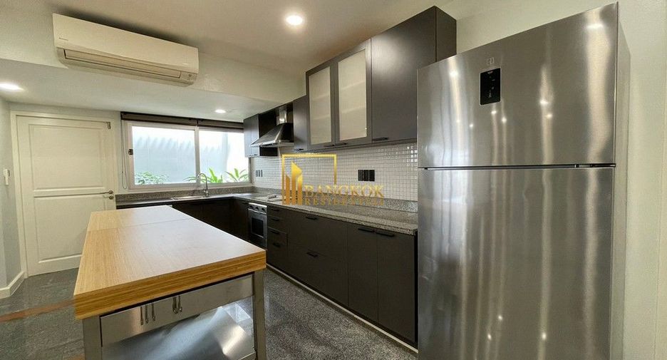 For rent 4 ベッドルーム house in Khlong Toei, Bangkok