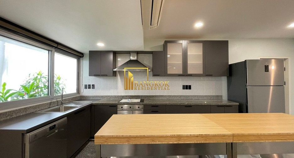 For rent 4 ベッドルーム house in Khlong Toei, Bangkok