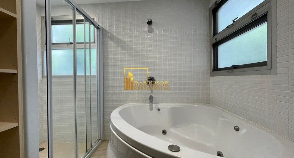 For rent 4 ベッドルーム house in Khlong Toei, Bangkok
