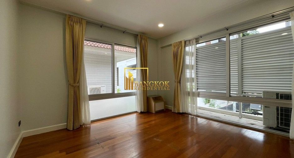 For rent 4 ベッドルーム house in Khlong Toei, Bangkok