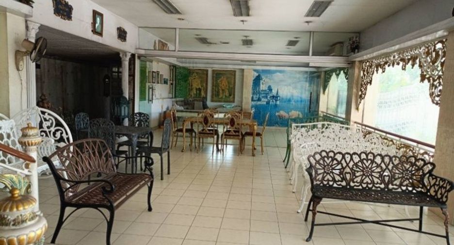 For sale office in Thawi Watthana, Bangkok