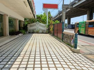 For sale office in Thawi Watthana, Bangkok