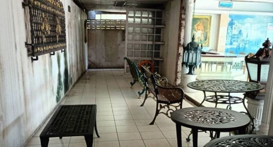 For sale office in Thawi Watthana, Bangkok