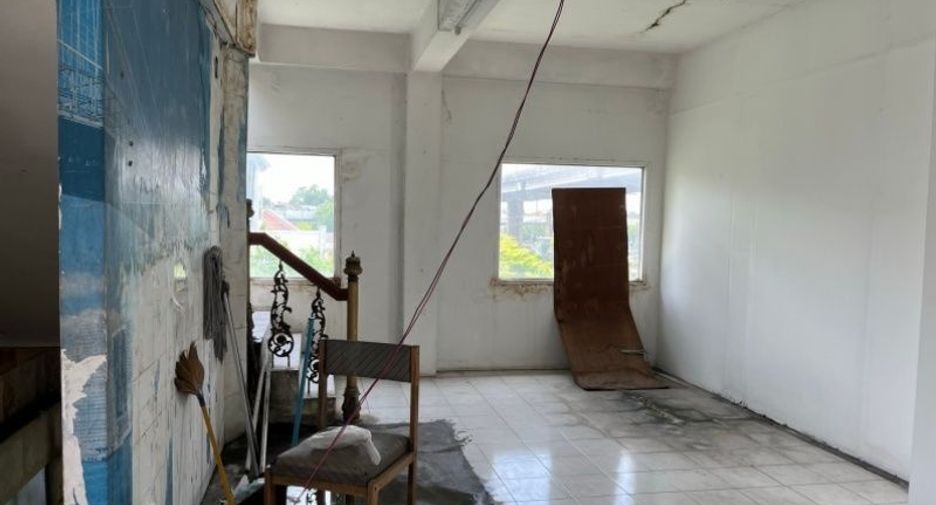 For sale office in Thawi Watthana, Bangkok