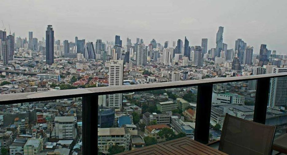 For sale 2 bed condo in Khlong San, Bangkok