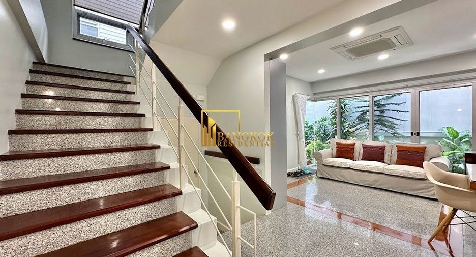 For rent 4 ベッドルーム house in Khlong Toei, Bangkok