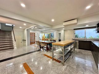 For rent 4 ベッドルーム house in Khlong Toei, Bangkok
