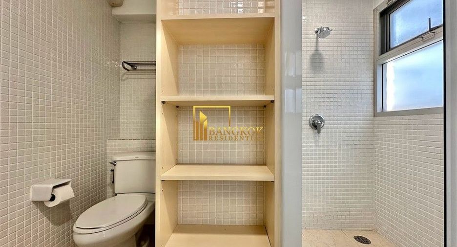 For rent 4 ベッドルーム house in Khlong Toei, Bangkok