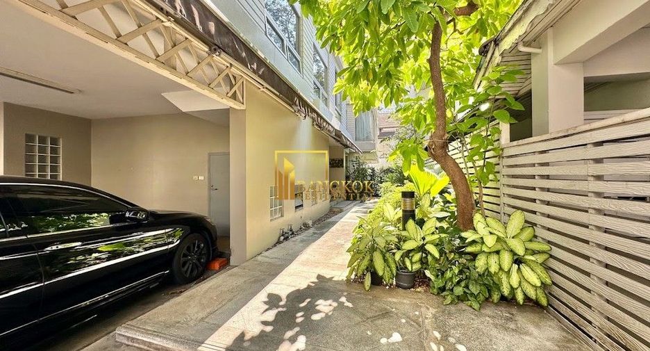 For rent 4 ベッドルーム house in Khlong Toei, Bangkok