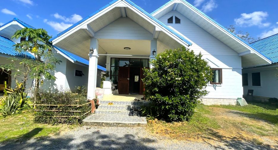 For sale 6 bedrooms house in Thai Mueang, Phang Nga