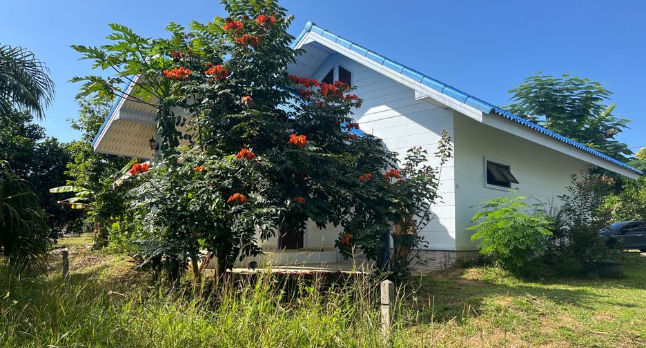 For sale 6 bedrooms house in Thai Mueang, Phang Nga
