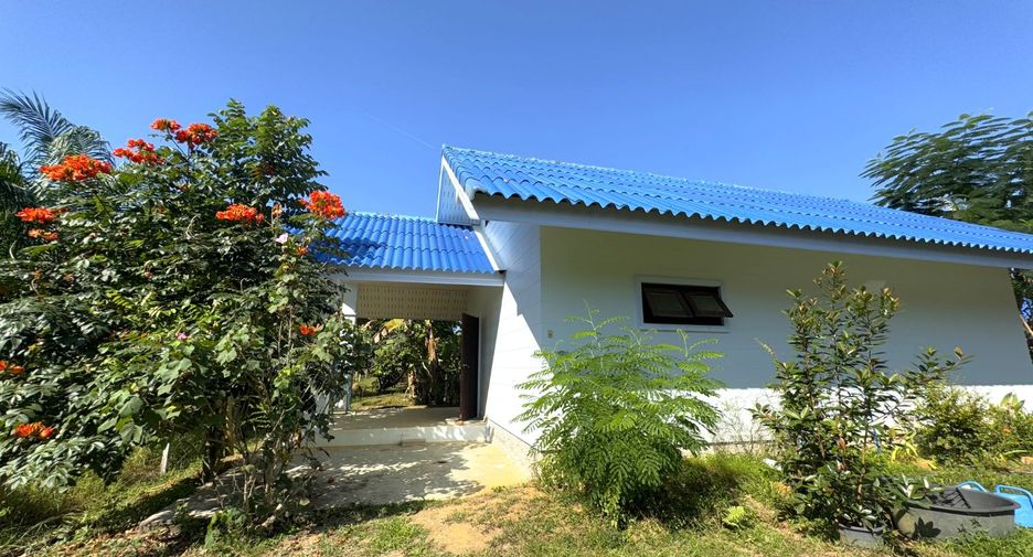 For sale 6 bedrooms house in Thai Mueang, Phang Nga