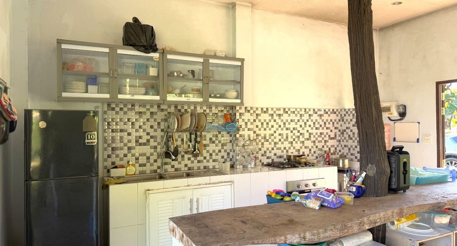 For sale 6 bedrooms house in Thai Mueang, Phang Nga