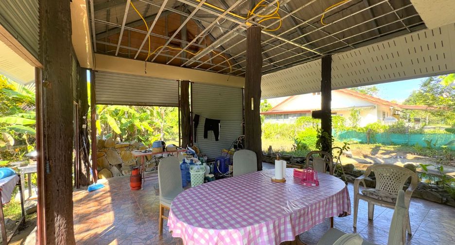 For sale 6 bedrooms house in Thai Mueang, Phang Nga