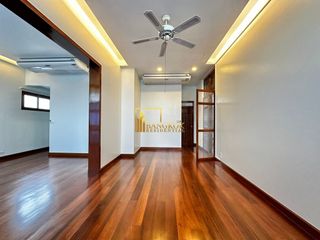 For rent 3 bedrooms townhouse in Khlong Toei, Bangkok