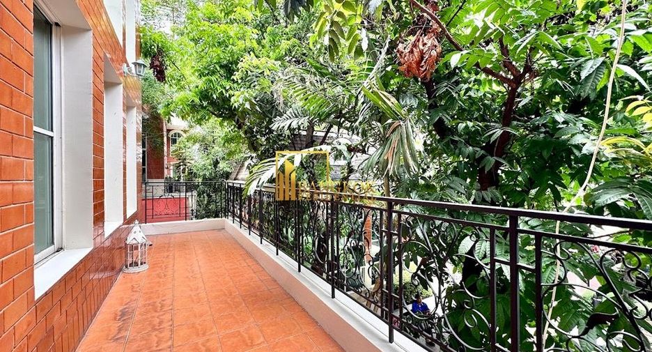 Reihenhaus zur Miete mit 3 Zimmer in Watthana, Bangkok