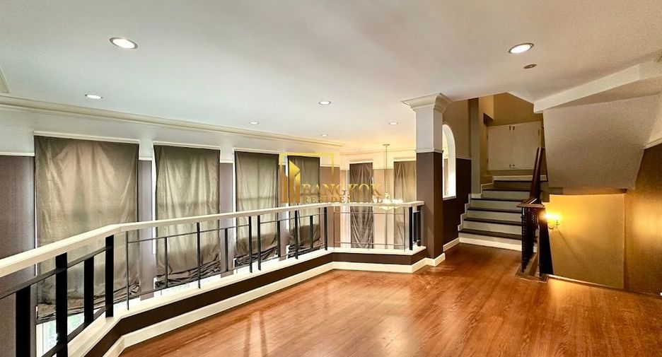 Reihenhaus zur Miete mit 3 Zimmer in Watthana, Bangkok
