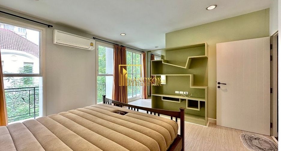 Reihenhaus zur Miete mit 3 Zimmer in Watthana, Bangkok