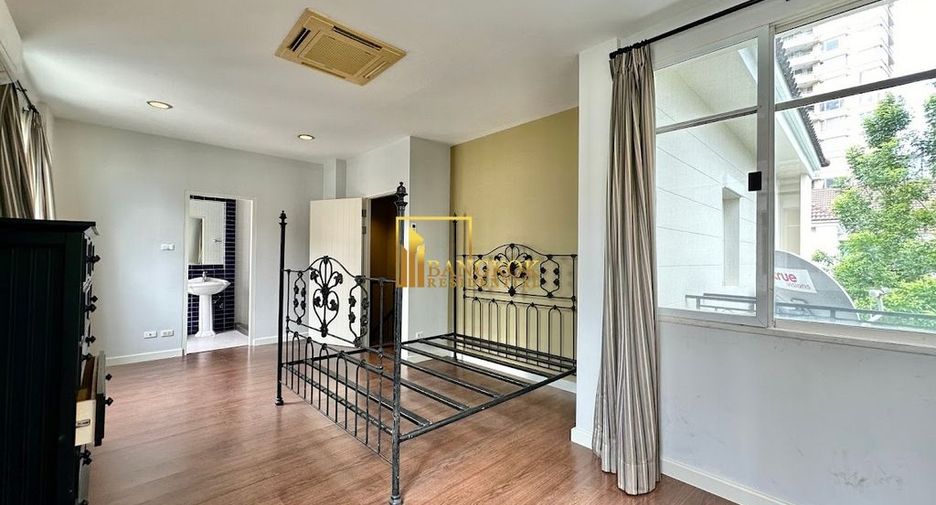 Reihenhaus zur Miete mit 3 Zimmer in Watthana, Bangkok