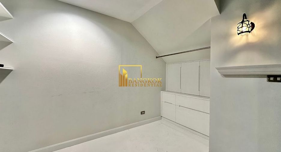 Reihenhaus zur Miete mit 3 Zimmer in Watthana, Bangkok