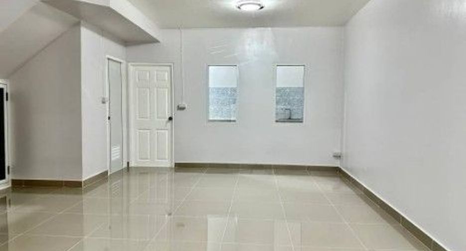 For sale 3 Beds townhouse in Bang Bua Thong, Nonthaburi