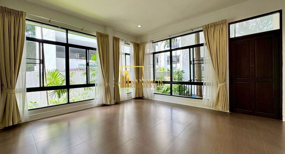 For rent 4 ベッドルーム house in Khlong Toei, Bangkok