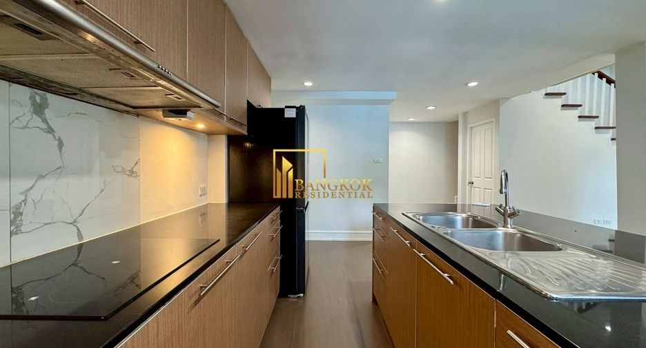 For rent 4 ベッドルーム house in Khlong Toei, Bangkok