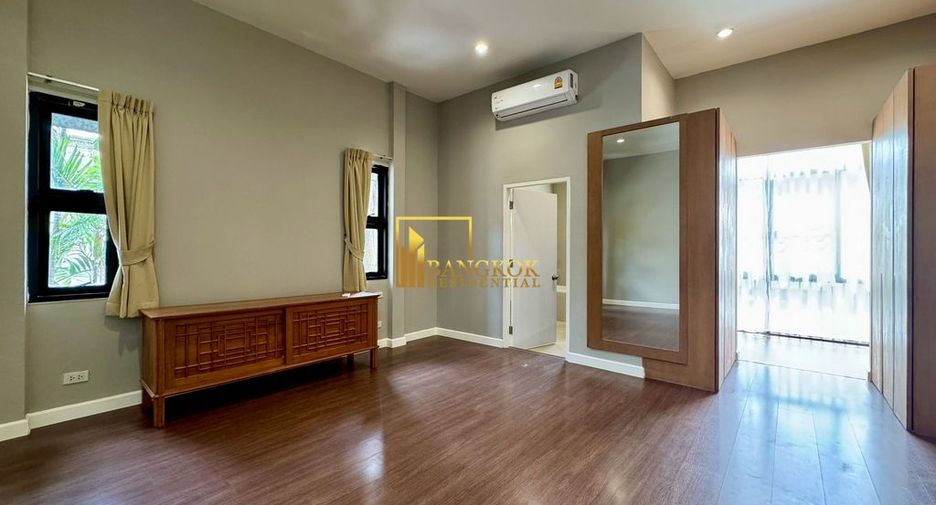 For rent 4 ベッドルーム house in Khlong Toei, Bangkok