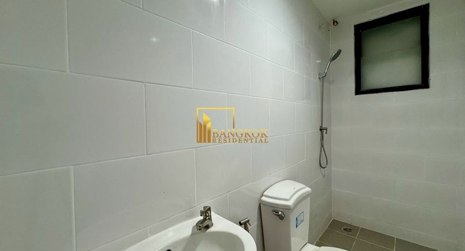 For rent 4 ベッドルーム house in Khlong Toei, Bangkok