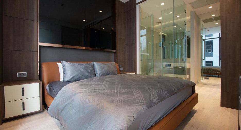 For rent 2 bedrooms condo in Khlong Toei, Bangkok