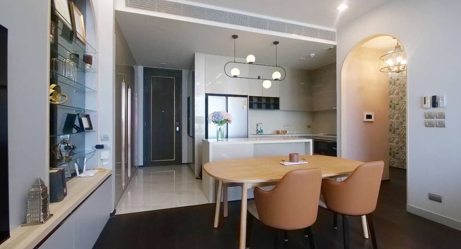 Condo en alquiler de 3 habitaciones en Khlong Toei, Bangkok