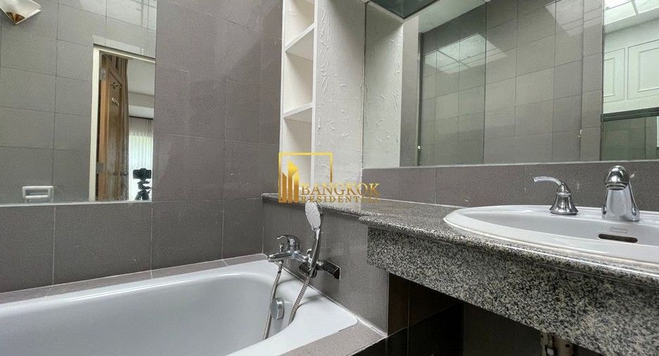 For rent 4 ベッドルーム house in Watthana, Bangkok