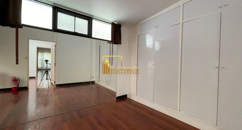 For rent 4 ベッドルーム house in Watthana, Bangkok