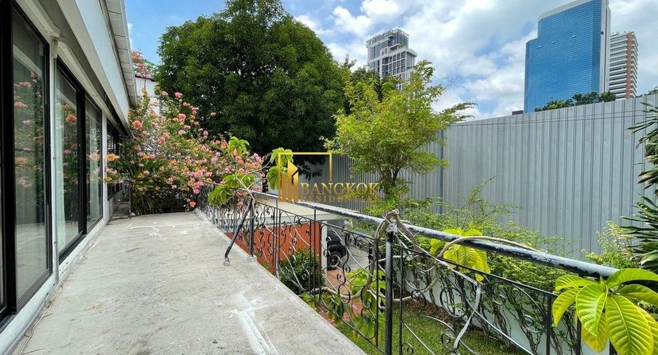 For rent 4 ベッドルーム house in Watthana, Bangkok