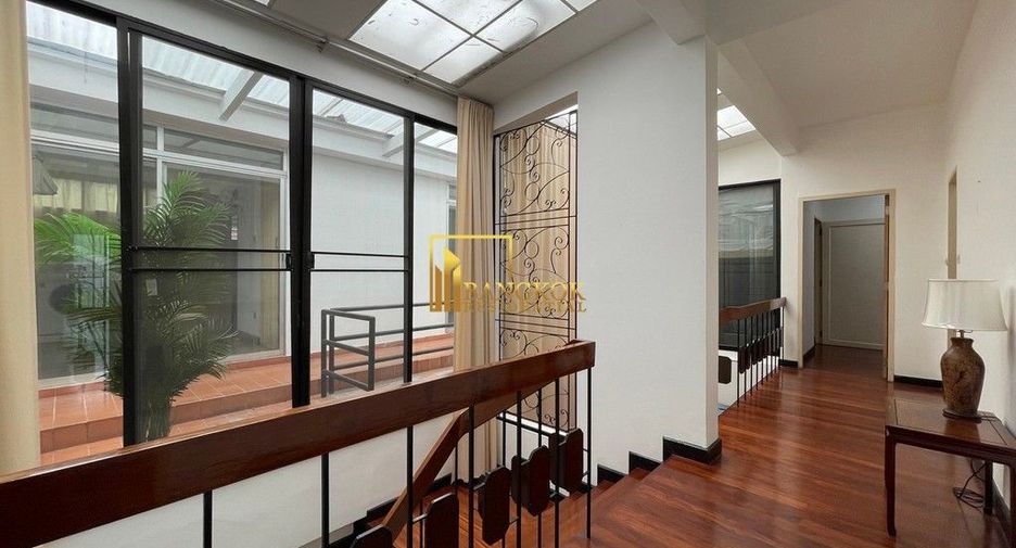 For rent 4 ベッドルーム house in Watthana, Bangkok