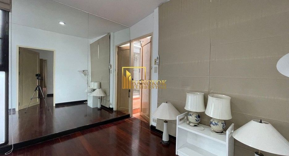 For rent 4 ベッドルーム house in Watthana, Bangkok