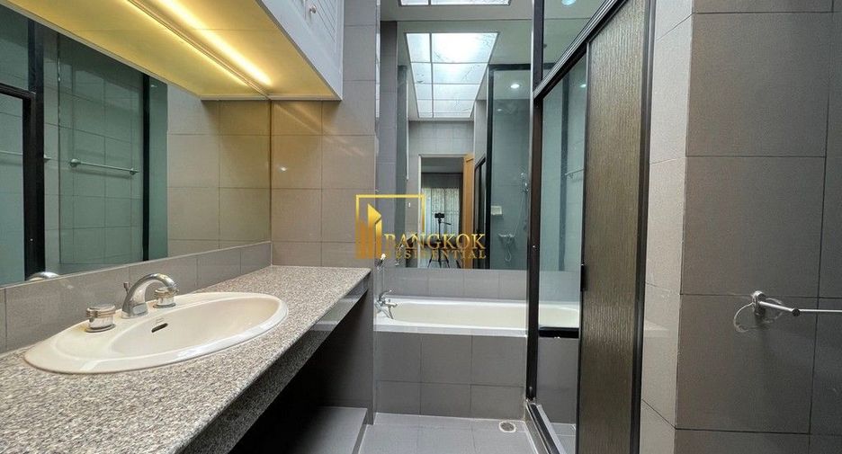 For rent 4 ベッドルーム house in Watthana, Bangkok