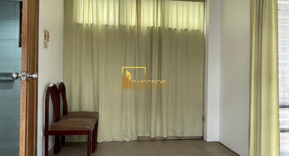 For rent 4 ベッドルーム house in Watthana, Bangkok