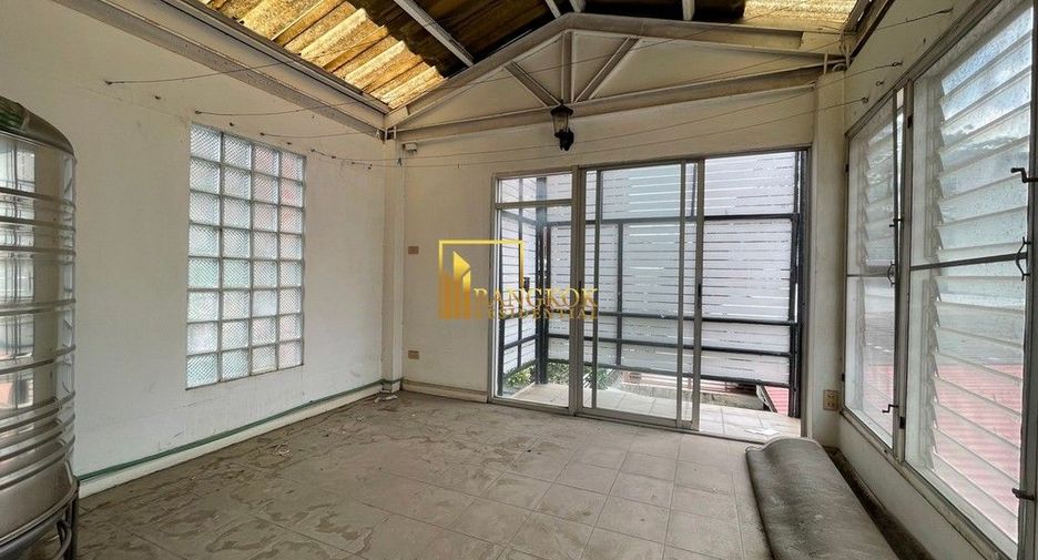For rent 4 ベッドルーム house in Watthana, Bangkok