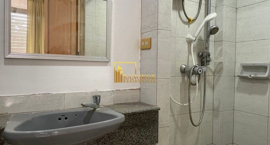 For rent 4 ベッドルーム house in Watthana, Bangkok