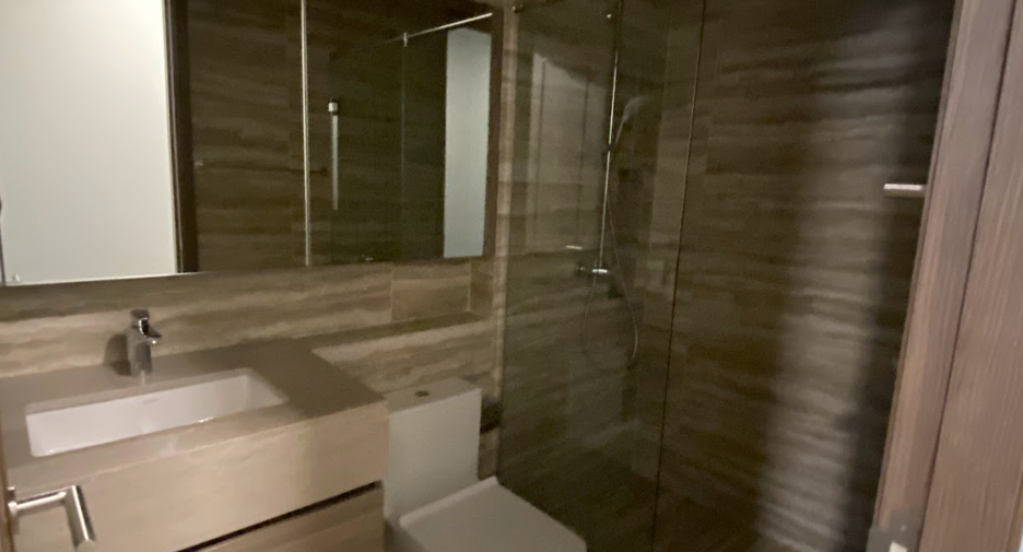 For rent そして for sale 3 ベッドルーム condo in Khlong Toei, Bangkok