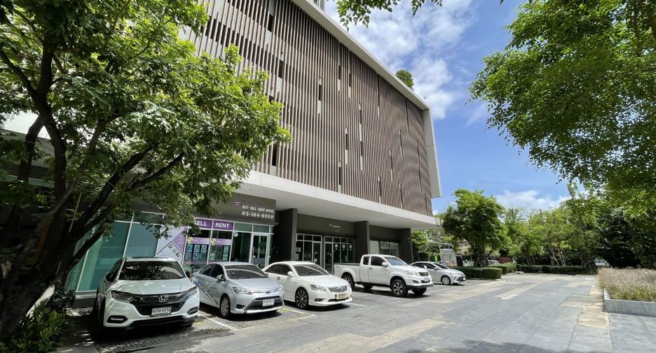 Wohnung zum Kauf mit Studio in Watthana, Bangkok