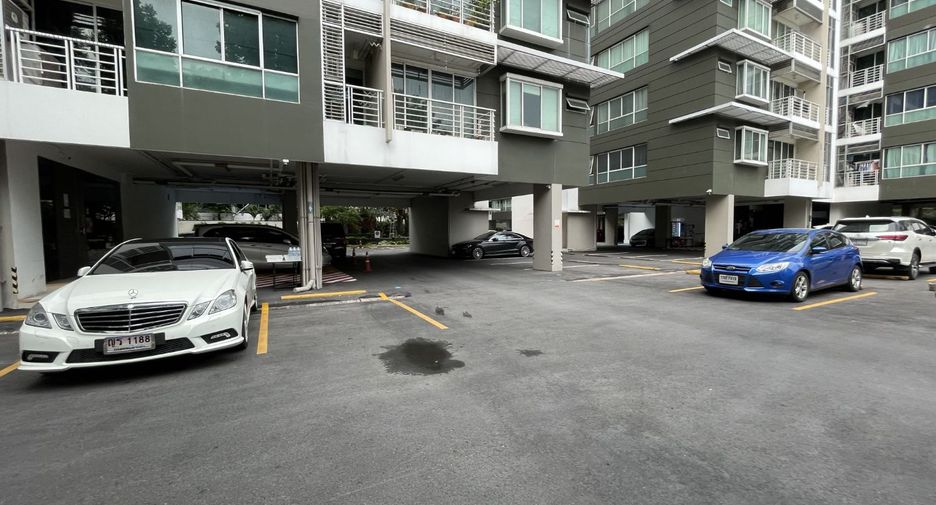 À vendre studio condo à Chatuchak, Bangkok