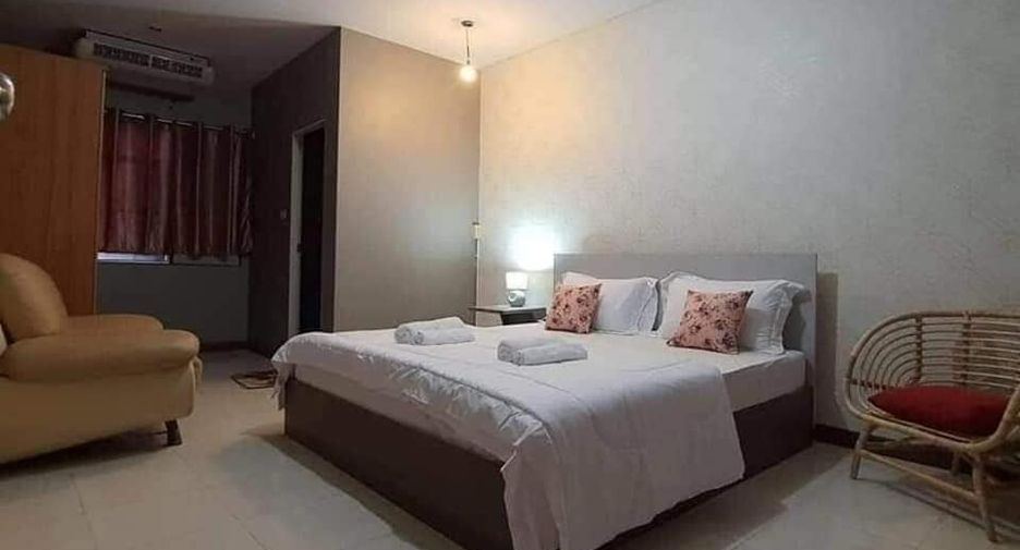 À vendre 4 chambres local commercial à Pak Kret, Nonthaburi