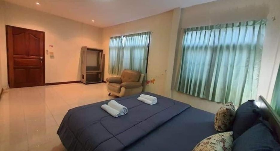 À vendre 4 chambres local commercial à Pak Kret, Nonthaburi