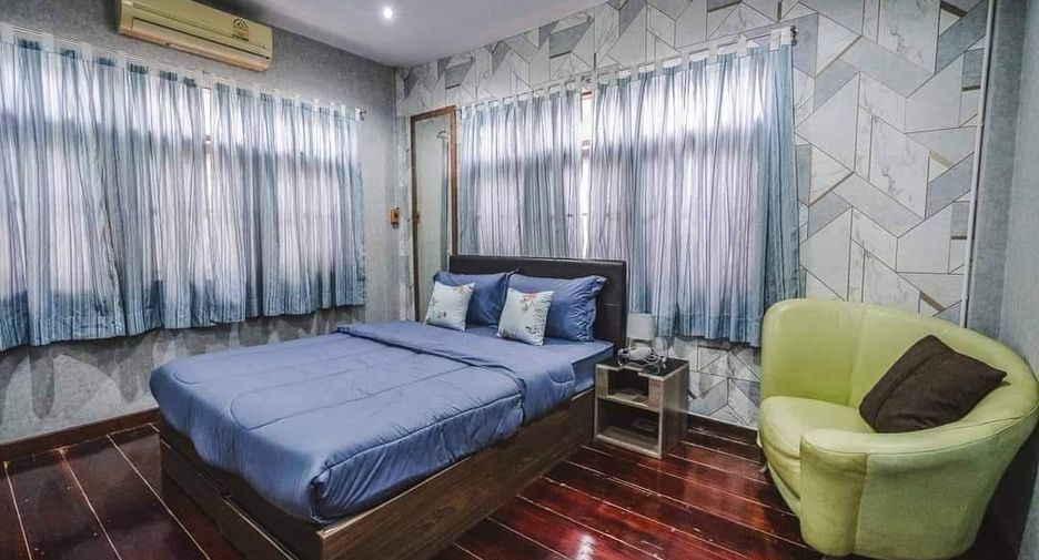 À vendre 4 chambres local commercial à Pak Kret, Nonthaburi