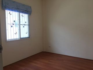 Casa adosada en venta de estudio en Nong Khaem, Bangkok